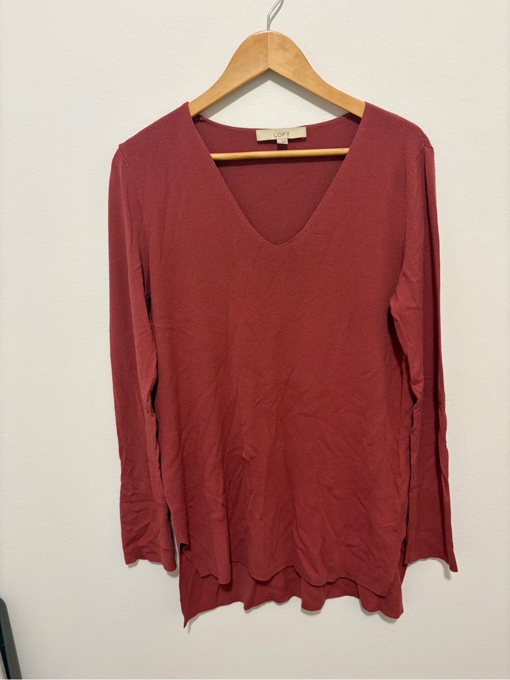 LOFT Long Sleeve V-Neck Top - Rusty Red